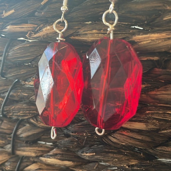 Gorgeous red and silver earrings - Picture 2 of 2